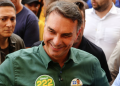 Flávio busca apoios adicionais para tentar ganhar a eleição no primeiro turno