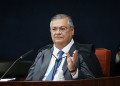 Ministro Flávio Dino vota por afastar Lei da Anistia para crimes permanentes