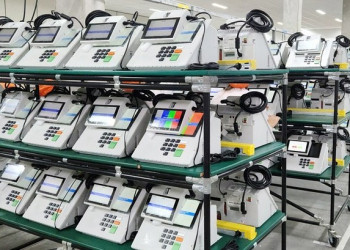 TRE-PI recebe 1.200 novas urnas eletrônicas para as eleições municipais de 2024