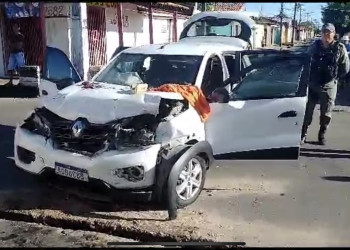 Grave acidente entre dois veículos é registado na zona Sudeste, em Teresina