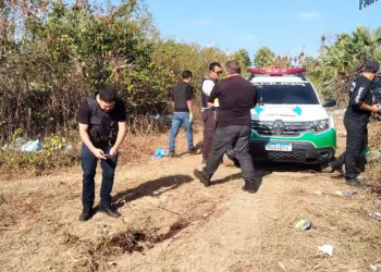 Corpo de homem é encontrado com perfurações em matagal no Litoral do Piauí