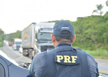 Motociclista morre após colidir frontalmente com caminhão no Piauí