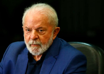 Após ser considerado persona non grata por Israel, Lula se reúne com Amorim e ministros do governo