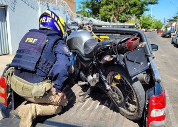 Motocicleta adulterada é apreendida pela PRF em Teresina