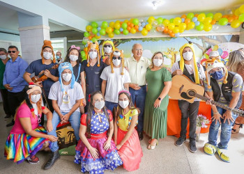 Dr. Pessoa participa da comemoração do primeiro ano do Hospital da Criança