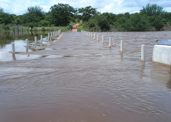 Com estradas danificadas por fortes chuvas, prefeitura antecipa férias escolares no Piauí