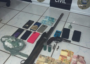 Polícia cumpre mandados e prende suspeitos de tráfico de drogas no Piauí; armas foram apreendidas