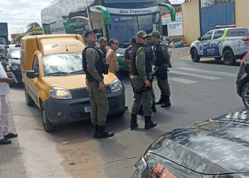 Funcionário dos Correios é rendido por homens armados e mercadoria é roubada no Piauí
