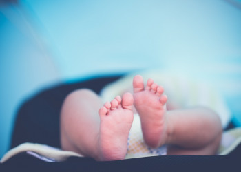 Mãe de recém-nascido encontrado morto no Piauí é identificada e alega que bebê já nasceu sem vida
