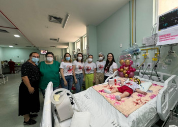 Crianças recebem dose do medicamento mais caro do mundo no Hospital Infantil em Teresina