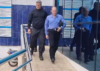Médico cubano é preso pela polícia dentro de clínica no Centro de Teresina