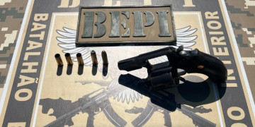 Homem morre em troca de tiros com a PM no interior do Piauí; dois suspeitos são capturados
