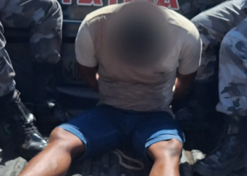 Homem com mandado de prisão por não pagar pensão alimentícia é preso após ameaçar companheira no Piauí