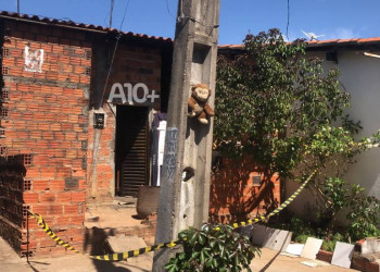 Polícia investiga se homem morto dentro de casa era envolvido com tráfico de drogas em Teresina