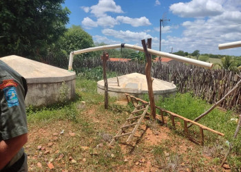 Mãe é presa suspeita de matar afogada filha de 1 ano em cisterna no Piauí