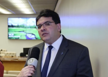 Governador do Piauí anuncia reajuste salarial para servidores públicos no início de 2024