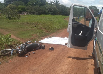 Idoso morre após colisão entre moto e caminhão em Cabeceiras do Piauí