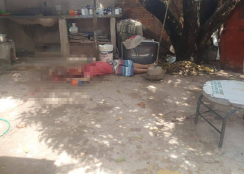 Jovem é assassinado com vários tiros e pedradas dentro de residência na zona Leste de Teresina