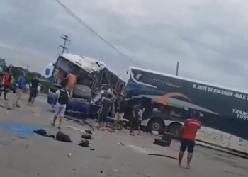 Ônibus que saiu do Piauí se envolve em grave acidente em SP; pelo menos 14 pessoas ficaram feridas