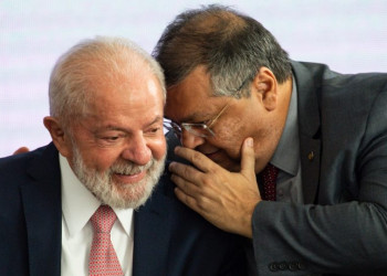 Lula escolhe Flávio Dino para ocupar vaga no STF