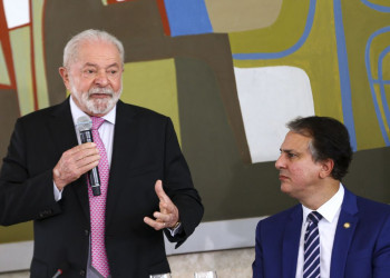 Lula lança programa de escola de tempo integral com objetivo de abrir um milhão de vagas