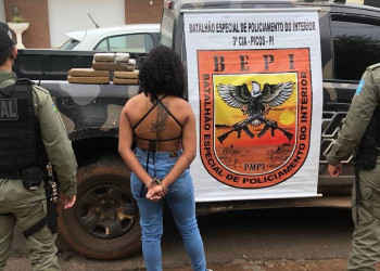 Mulher transportando 5kg de maconha em ônibus é presa em flagrante pela polícia no Piauí