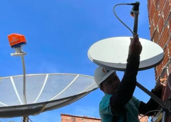 Pessoas de baixa renda podem fazer a retirada gratuita de kits de antena parabólica digital no Piauí