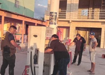 Procon encontra irregularidades em postos de combustíveis durante fiscalização no Piauí