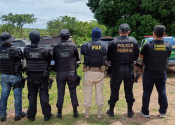 PF prende homem por tráfico e descobre casa usada como esconderijo de armas e drogas no Piauí