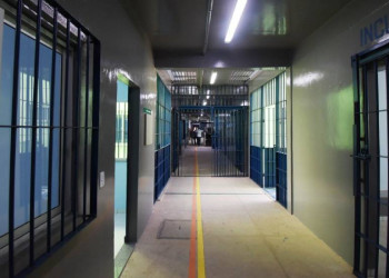 Suspeita de ‘contratar’ pessoas para traficar drogas em presídios é presa pela polícia em Teresina