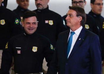 Vasques nega relação próxima com Bolsonaro e justifica foto com ex-presidente