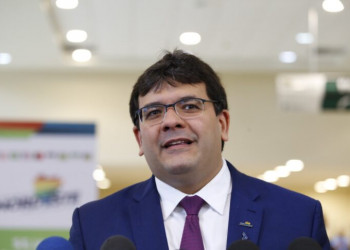 Governador do Piauí comemora mudanças na política de preços dos combustíveis