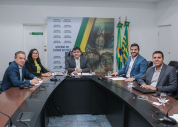 Governo do Piauí anuncia pagamento de R$ 140 milhões a professores até 14 de fevereiro