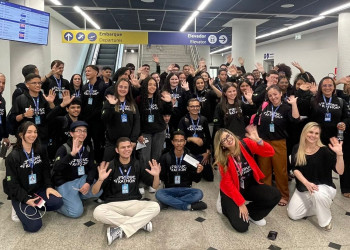 Estudantes e professores da rede estadual viajam até Recife para emissão de visto americano e curso de prototipagem