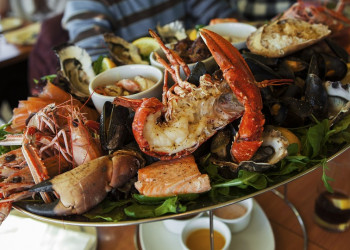 Restaurantes serão obrigados a terem kits de primeiros socorros para alérgicos a frutos do mar no PI