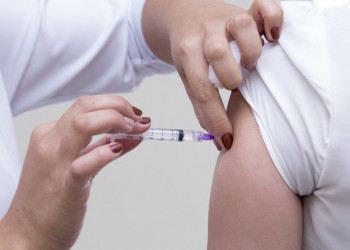 Campanhas de vacinação nas escolas e da gripe iniciam dia 25 em Teresina, diz FMS