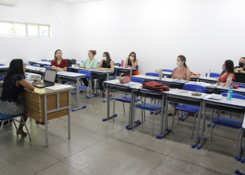 Prefeitura de Teresina convoca 322 novos professores substitutos; veja lista completa