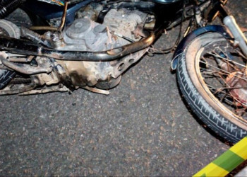 Grave acidente entre motocicleta e caminhão deixa uma pessoa morta no interior do Piauí