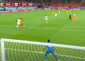 Holanda sofre, mas vence Senegal na estreia da Copa do Mundo