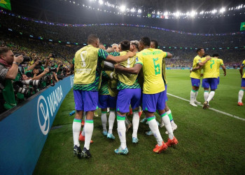 Com dois gols de Richarlison, Brasil vence Sérvia no primeiro jogo da caminhada rumo ao hexa