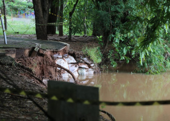 Parte do Parque Encontro dos Rios é interditado após risco de desabamento em Teresina