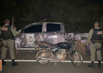 Dupla suspeita de assalto morre após confronto com a polícia no Piauí