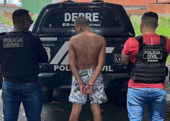 Faccionado e acusado de tráfico é preso pela polícia no momento que embalava drogas em Teresina