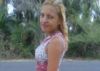 Um ano depois do crime, juiz manda soltar acusado de matar companheira a facadas no Piauí
