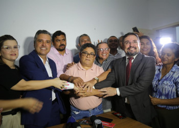 Dr. Vinícius desiste de concorrer à Prefeitura de Teresina e anuncia apoio a Fábio Novo