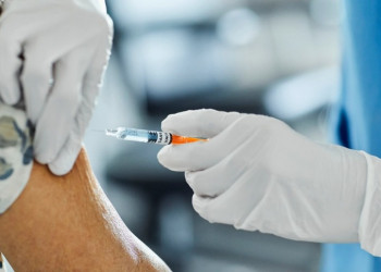 Pessoas com comorbidades podem tomar dose anual da vacina contra a covid-19 em Teresina