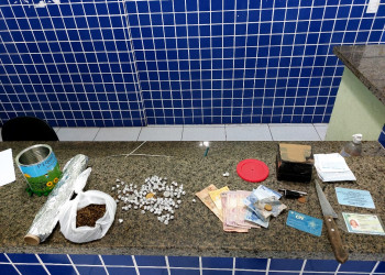 Mulher é presa suspeita de tráfico de drogas e corrupção de menores em Parnaíba