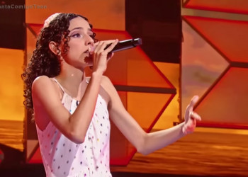 Regina Lopes representa o Piauí na semifinal do Canta Comigo Teen
