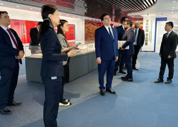Governador busca parcerias com maior construtora da China para projeto do Intermodal