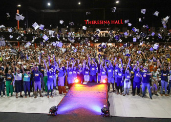 No Piauí, mais de 5 mil estudantes participam de aulão na madrugada para o Enem 2023